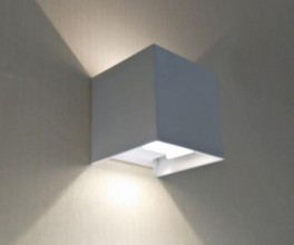 08585,01(3000K) Светильник Куб белый w10*10 h10 Led 6W (3000K) IP65