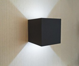 08585,19(4000K) Светильник Куб черный w10*10 h10 Led 6W (4000K) IP65